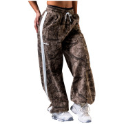 Damen-Jogginghosen Nebbia Oversized sweatpants Power hellbraun LIGHT BROWN CAMO