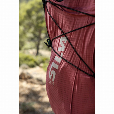 Laufweste Silva Strive 10