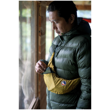 Hüfttasche Ticket to the Moon Upcycled Sling Bag Premium