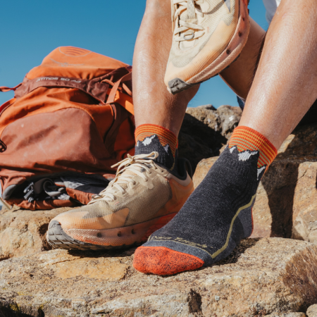 Herrensocken Darn Tough M Hiker Quarter Midweight With Cushion