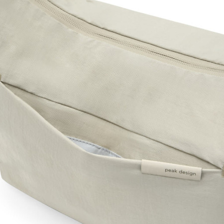 Umhängetasche Peak Design City Crescent 12L